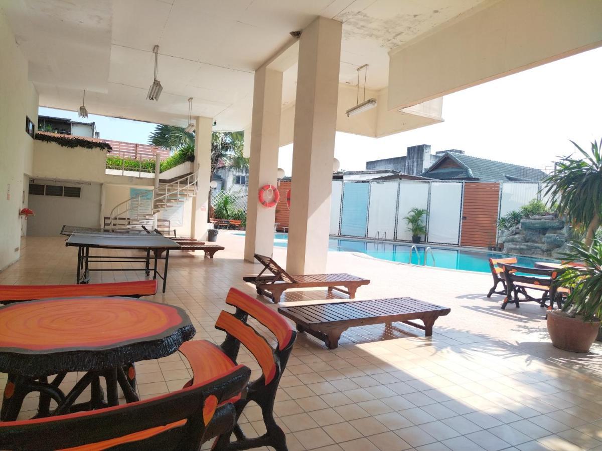 Supanich Condo Opposite The Train Station Chiangmai Chiang Mai Exterior foto